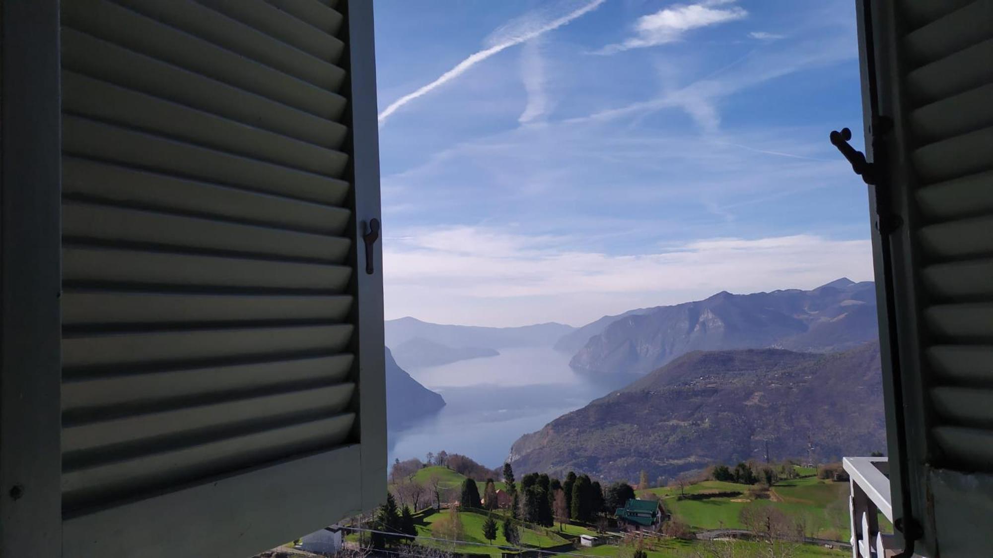 Panorama Verde Lago Bossico Buitenkant foto